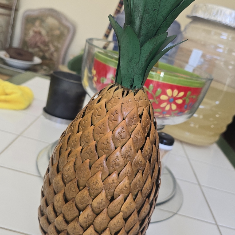 2 iron work pineapple 🍍 🍍 - Picture 4 of 4